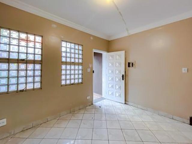 Casa para alugar com 250m², 7 quartos e 1 vaga