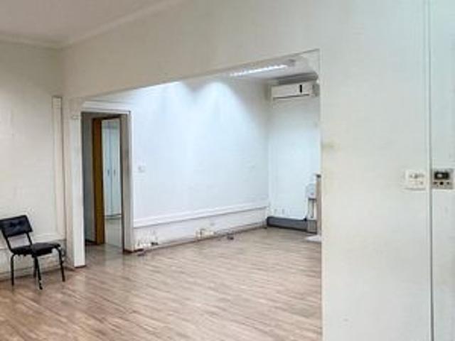 Casa para alugar com 260m², 4 quartos e 6 vagas