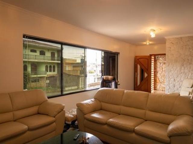 Casa para alugar com 263m², 4 quartos e 8 vagas