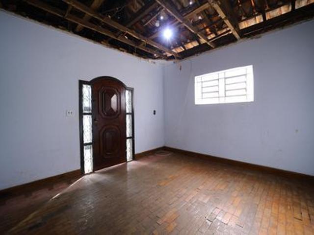 Casa para alugar com 265m², 5 quartos e 2 vagas