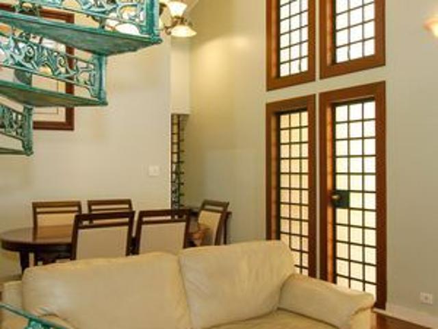 Casa para alugar com 270m², 6 quartos e 3 vagas