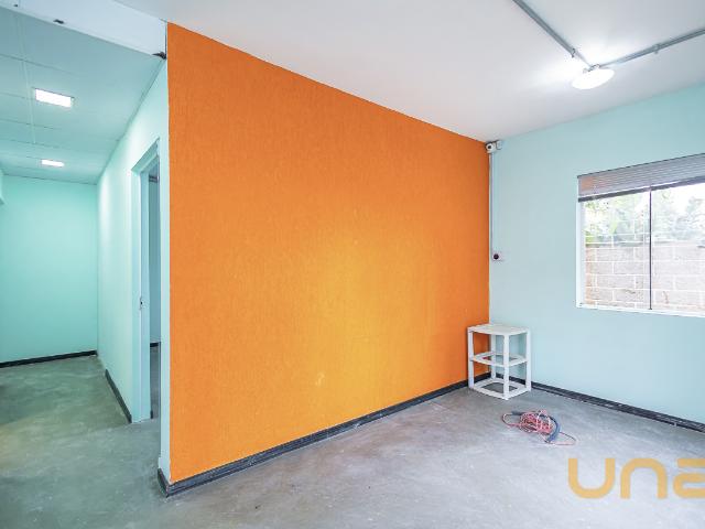 Casa para alugar com 280,00m² no Parolin