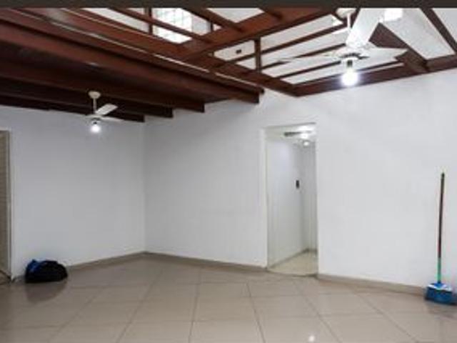 Casa para alugar com 280m², 4 quartos e 2 vagas
