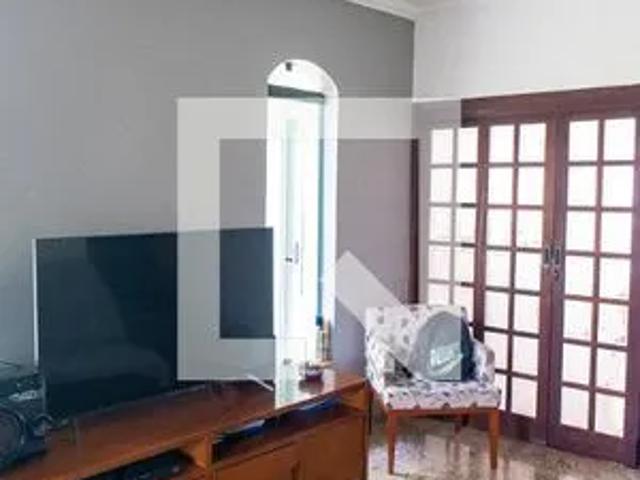 Casa para alugar com 280m², 5 quartos e 2 vagas