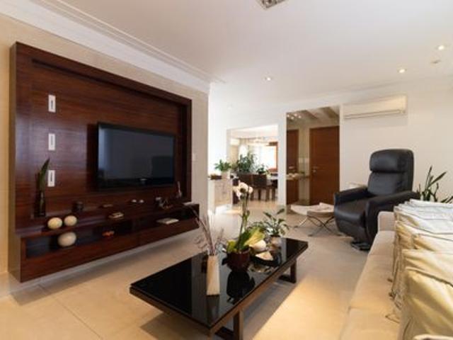 Casa para alugar com 280m², 5 quartos e 6 vagas