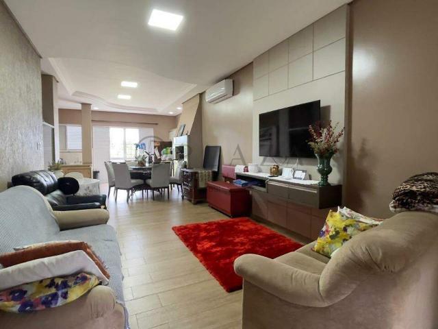 Casa para alugar com 297m², 4 quartos e 2 vagas