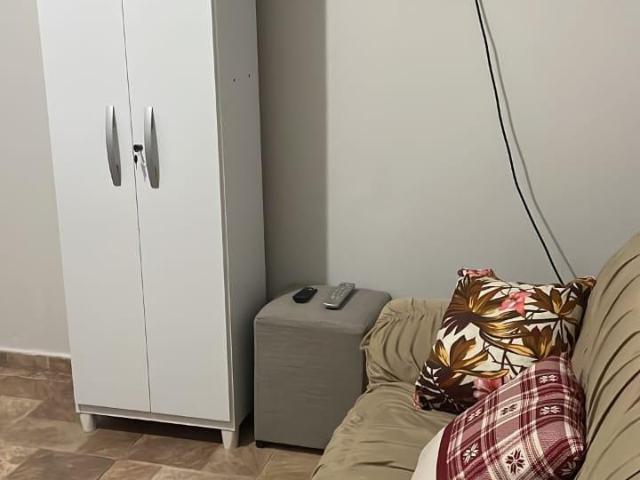 Casa para alugar com 2 quartos e 49 m² por R$ 2.000/mês