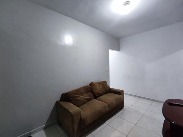 Casa para alugar com 2 quartos e 49 m² por R$ 3.500/mês
