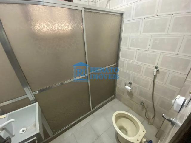 Casa para alugar com 2 quartos e 75 m² por R$ 2.000/mês