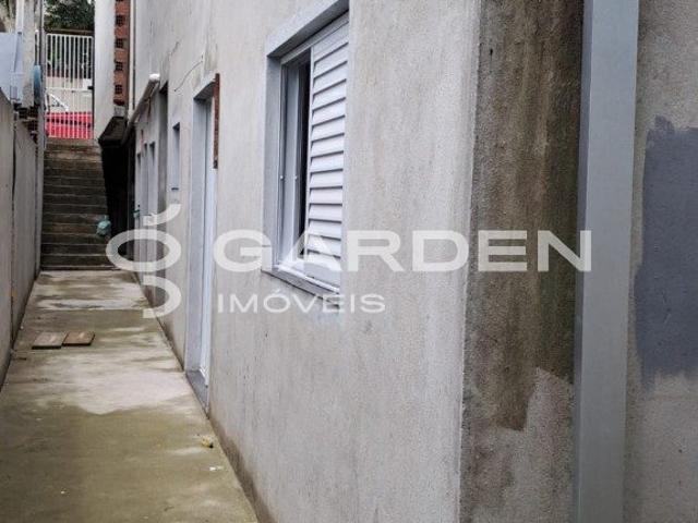 Casa para alugar com 2 quartos e 100 m² de área total por R$ 2.600/mês