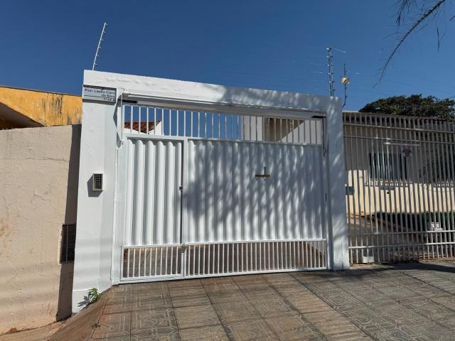 Casa para alugar com 2 Quartos em Jardim Universo, Maringá PR