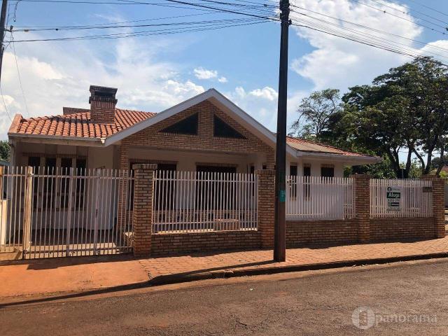 Casa para alugar com 2 Suítes + 2 Quartos em Vila Industrial, Toledo PR