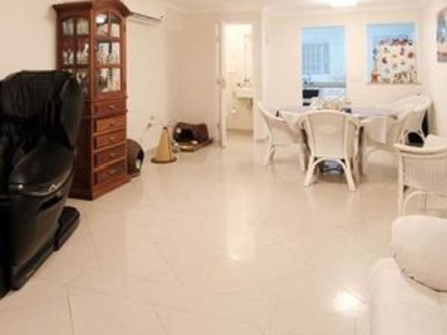 Casa para alugar com 300m², 2 quartos e 2 vagas