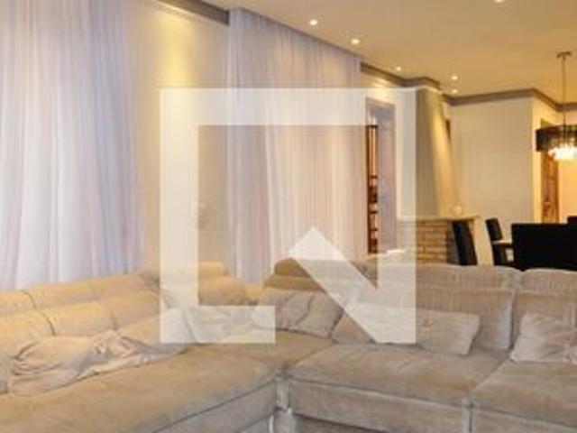 Casa para alugar com 300m², 3 quartos e 3 vagas