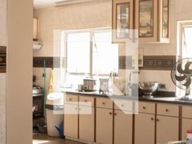 Casa para alugar com 300m², 4 quartos e 5 vagas