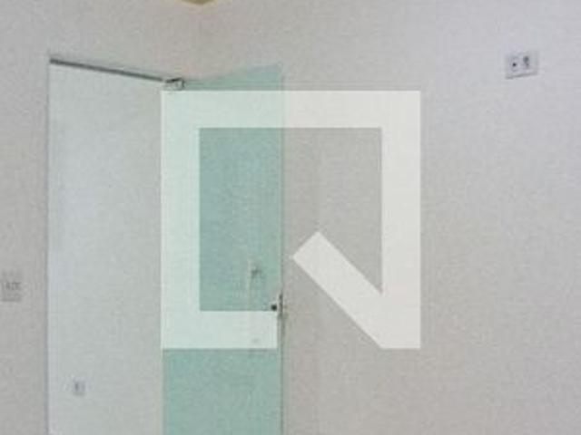 Casa para alugar com 30m², 1 quarto e sem vaga