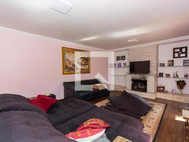 Casa para alugar com 312m², 3 quartos e 4 vagas