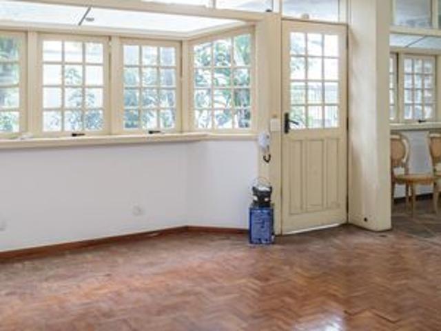 Casa para alugar com 312m², 6 quartos e 2 vagas