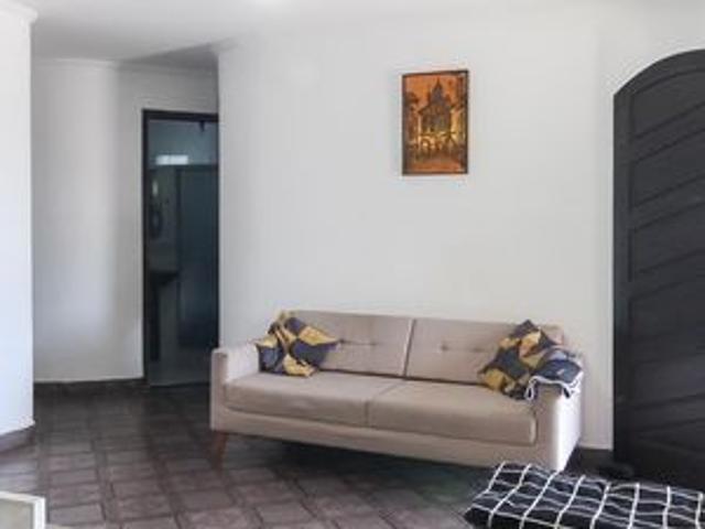 Casa para alugar com 330m², 3 quartos e 3 vagas