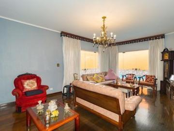 Casa para alugar com 333m², 4 quartos e 3 vagas