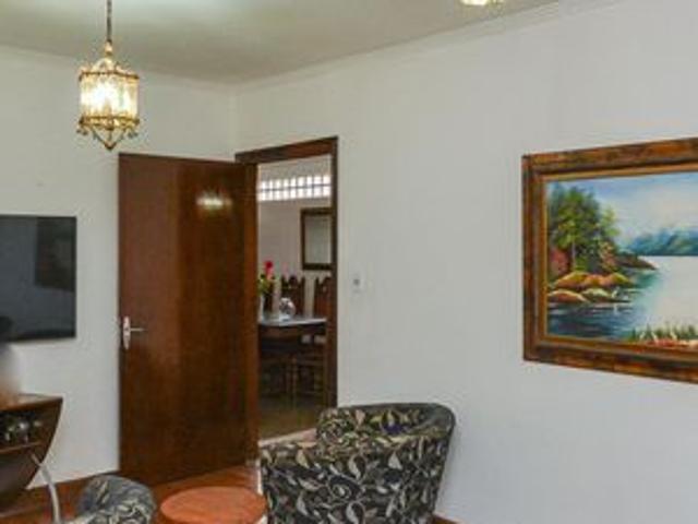 Casa para alugar com 334m², 3 quartos e 4 vagas
