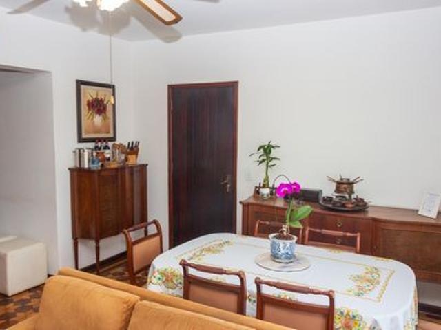 Casa para alugar com 336m², 3 quartos e 8 vagas