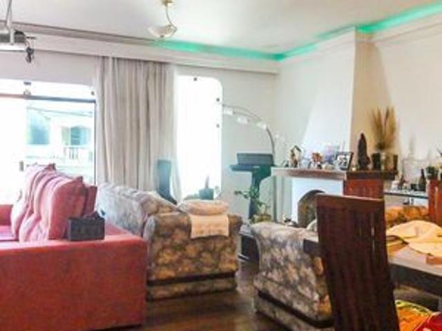 Casa para alugar com 340m², 3 quartos e 8 vagas
