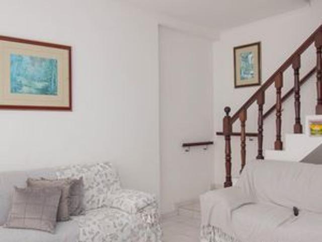 Casa para alugar com 340m², 4 quartos e 4 vagas