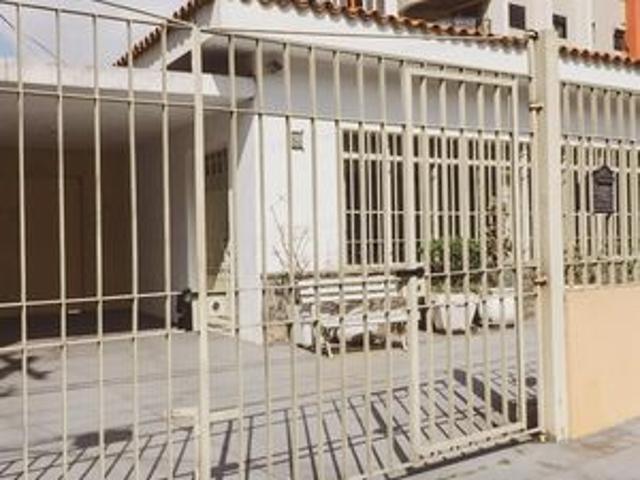 Casa para alugar com 350m², 3 quartos e 4 vagas