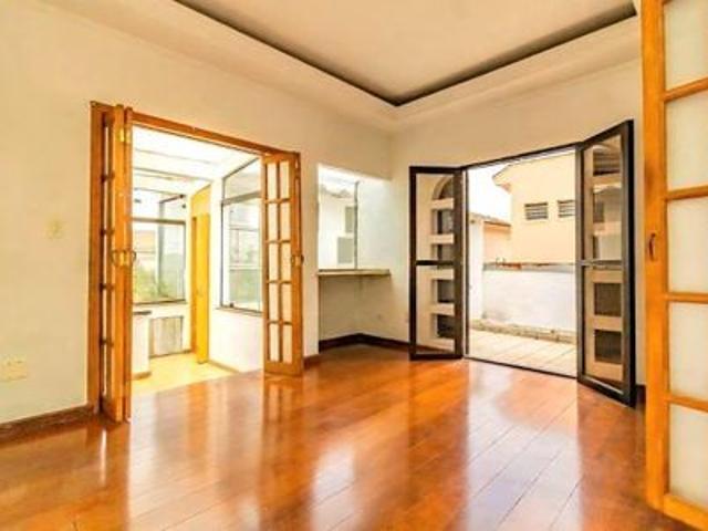 Casa para alugar com 350m², 4 quartos e 2 vagas