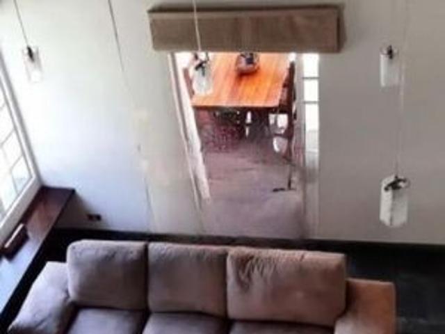 Casa para alugar com 350m², 4 quartos e 4 vagas