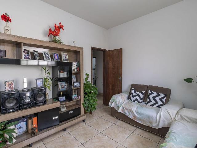 Casa para alugar com 360m², 3 quartos e 1 vaga