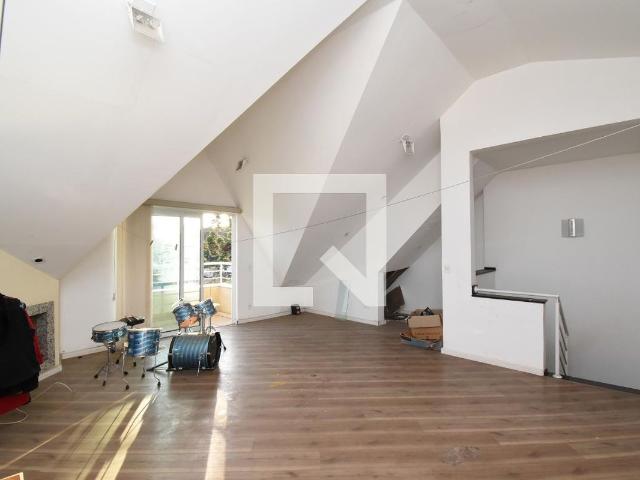 Casa para alugar com 360m², 3 quartos e 3 vagas