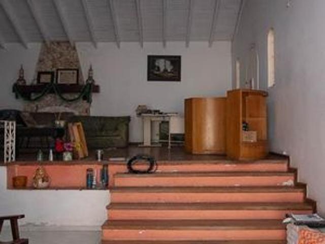 Casa para alugar com 384m², 4 quartos e 2 vagas