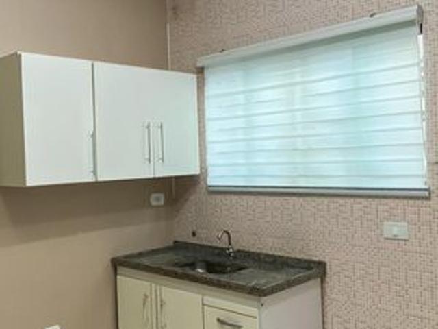 Casa para alugar com 38m², 1 quarto e sem vaga