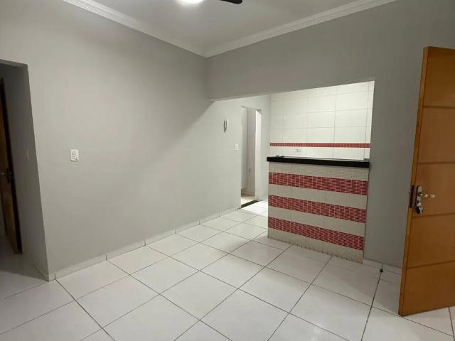 Casa para alugar com 3 quartos e 130 m² por R$ 2.900/mês