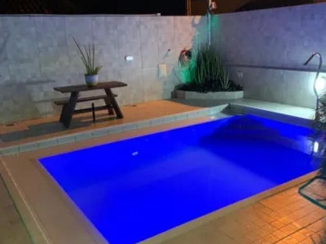 Casa para alugar com 3 quartos e 300 m² por R$ 5.000/mês