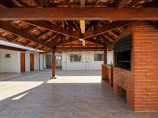Casa para alugar com 3 Quartos em Colúmbia, Londrina PR