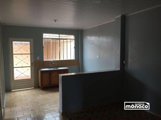 Casa para alugar com 3 Quartos em Messiânico, Londrina PR
