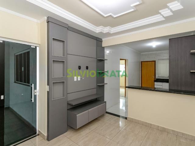 Casa para alugar com 3 Quartos em Parque Alvamar, Sarandi PR
