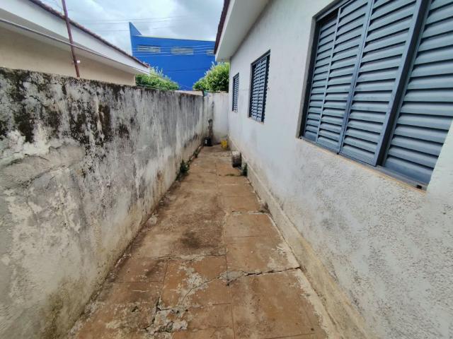 Casa para alugar com 3 quartos no Loteamente Jorge Mouad, Catanduva Imobiliária Casa Verde Catanduva