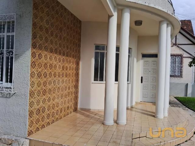 Casa para Alugar de 300 m² com 2 banheiros e 15 vagas no Centro, Curitiba/PR