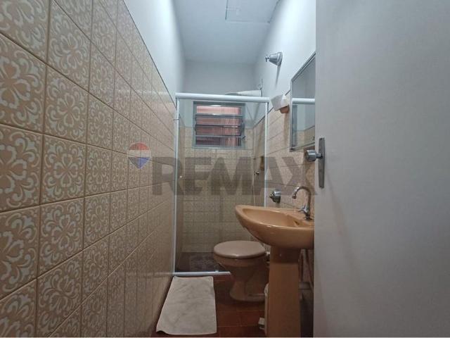 Casa Para Alugar Em Centro de 130.00 m² Com 2 Quartos