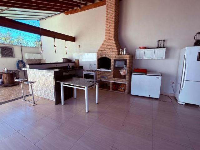 Casa Para Alugar Em Jardim Taiguara de 250.00 m² Com 1 Quarto E 1 Suite