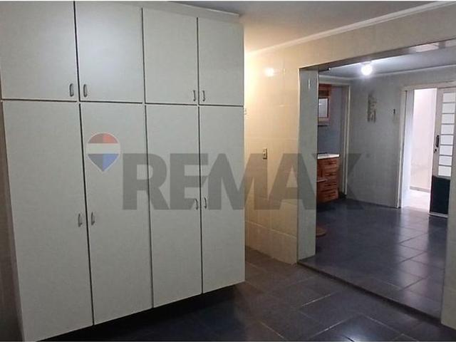 Casa Para Alugar Em Jardim Brasil de 191.00 m² Com 2 Quartos E 3 Garagens