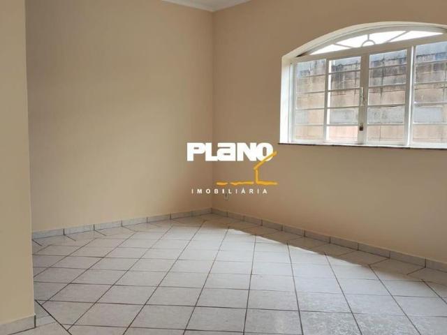 Casa Para Alugar Em Jardim Do Éden de 100.00 m² Com 2 Quartos, 1 Suite E 1 Garagem