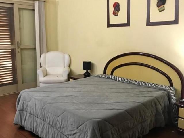 Casa Para Alugar Em Jardim Macarengo de 500.00 m² Com 4 Quartos E 2 Garagens