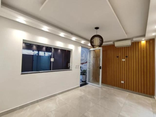 Casa Para Alugar Em Jardim Noiva Da Colina de 126.00 m² Com 2 Quartos, 1 Suite E 2 Garagens