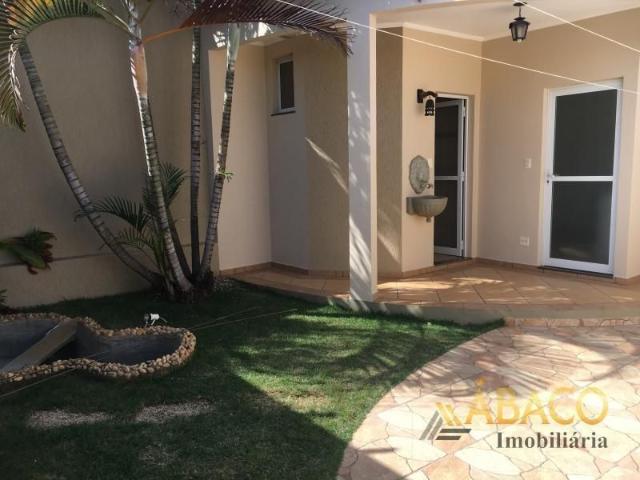 Casa Para Alugar Em Parque Fehr de 190.00 m² Com 3 Quartos, 1 Suite E 2 Garagens