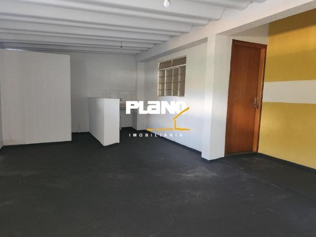 Casa Para Alugar Em Parque Santa Maria de 50.00 m² Com 2 Quartos E 2 Garagens